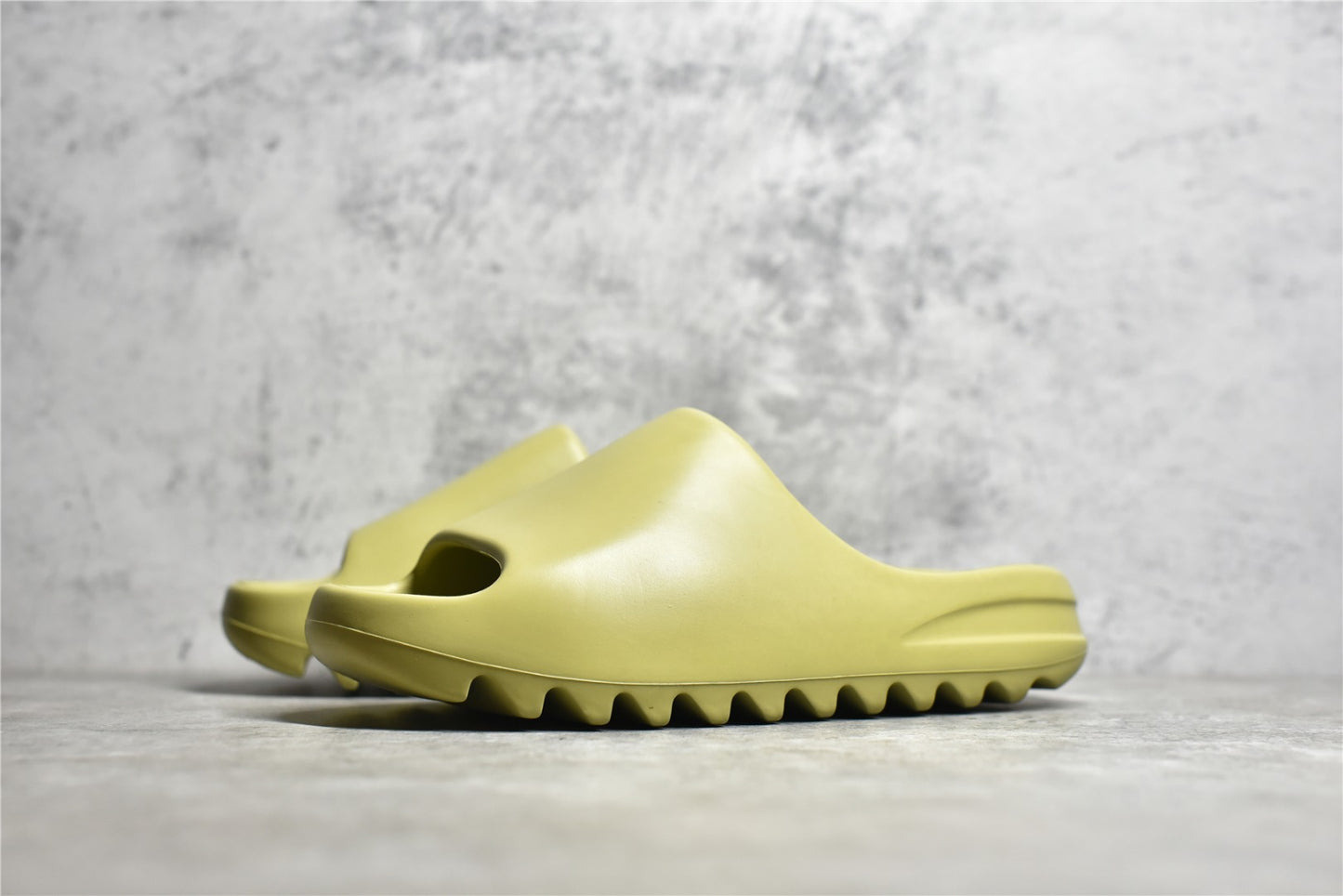 Adidas Originals Yeezy Slide Resin