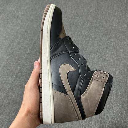 Air Jordan 1 High OG Palomino