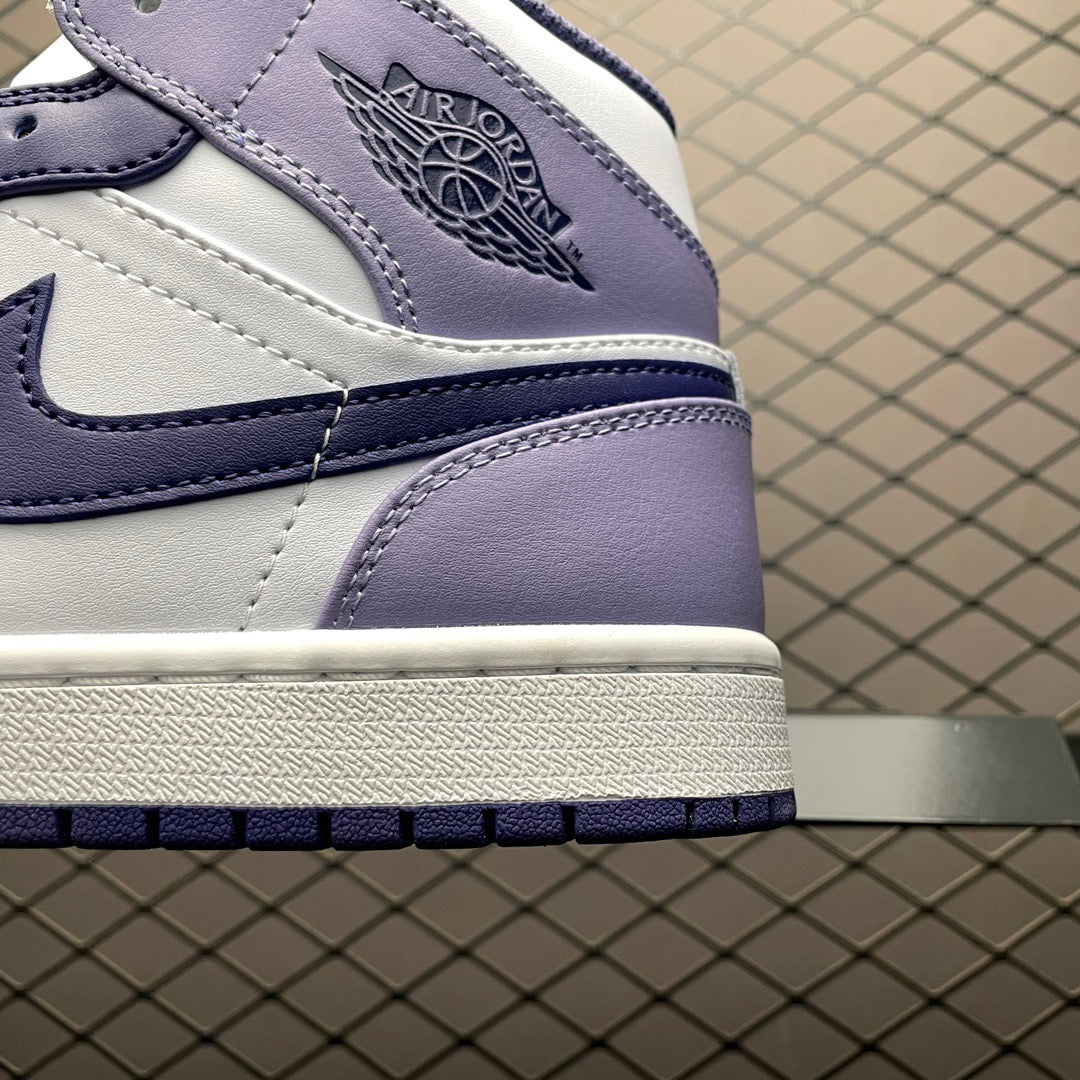 Air Jordan 1 Mid Blueberry