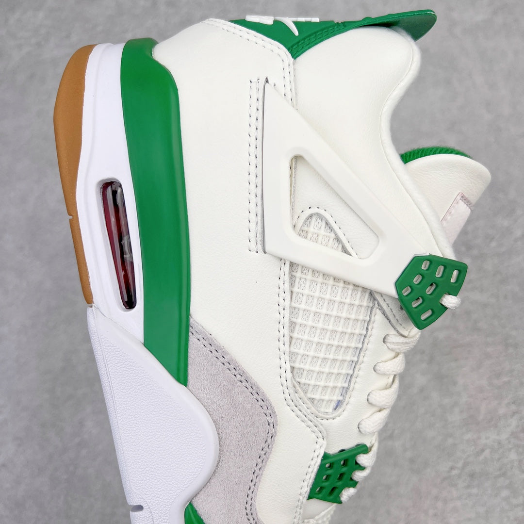 SB x Jordan Air Jordan 4 Pine Green