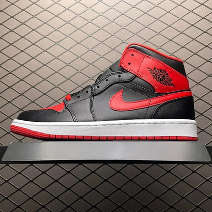 Air Jordan 1 mid Alternate Bred