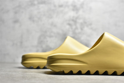 Adidas Originals Yeezy Slide Desert Sund