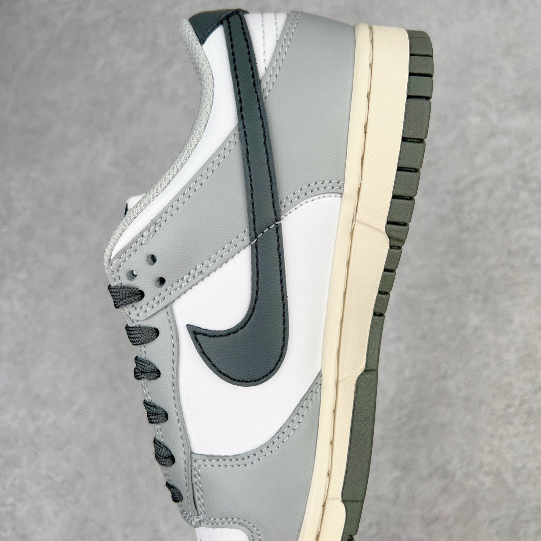 Nike Dunk Low Light Smoke Grey