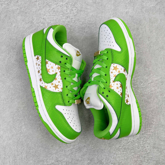 Nike SB Dunk Low Supreme Stars Mean Green