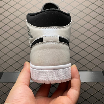 Air Jordan 1 Mid SE Diamond Shorts