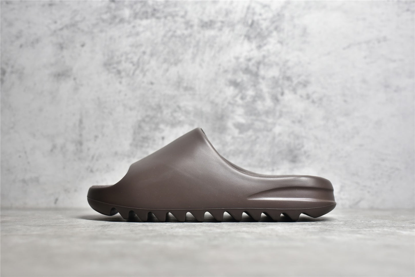 Adidas Originals Yeezy Slide Soot